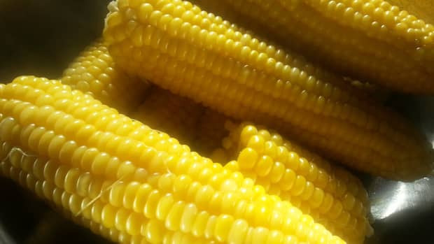 all-about-fruits-and-vegetables-sweet-corn
