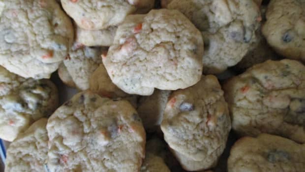 moms-cooking-how-to-make-chcolate-chip-walnut-cookies-from-scratch