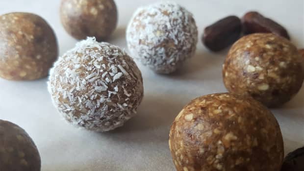peanut-butter-energy-balls-recipe-with-dates-no-bake-recipe