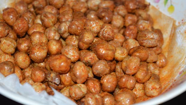 how-to-make-spicy-fried-chickpeas-or-garbanzo-beans-at-home