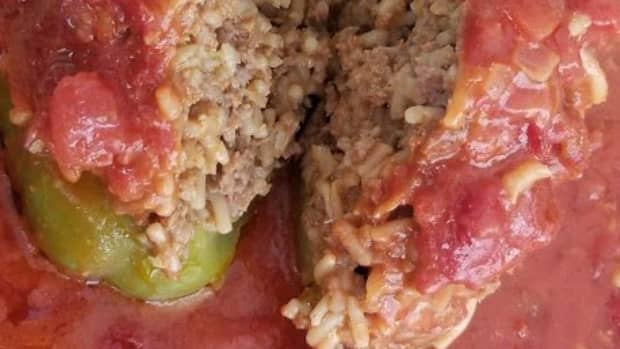 easy-stuffed-bell-peppers-with-ground-beef-and-rice