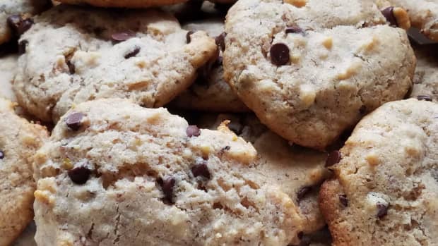 gluten-free-maple-walnut-chocolate-chip-cookies