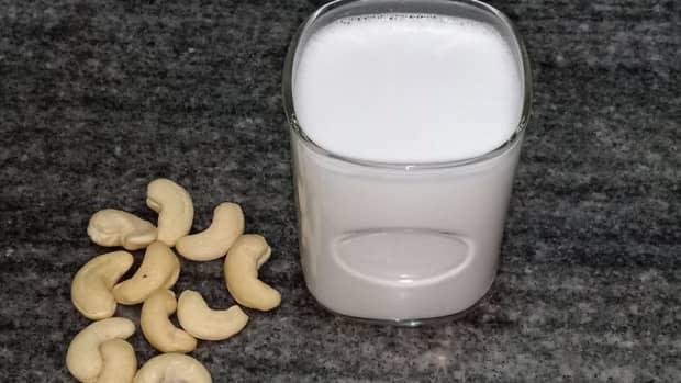 how-to-make-cashew-milk-a-dairy-free-vegan-nut-milk