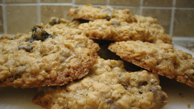 oatmeal_raisin_applesauce_cookies
