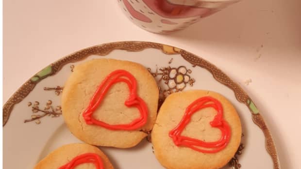 how-to-make-easy-valentine-cookies-when-you-dont-know-how