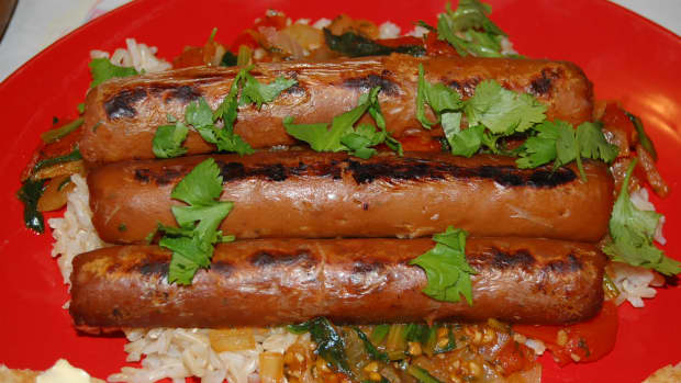 recipe-and-review-vegetarian-quorn-chicken-and-apple-sausages