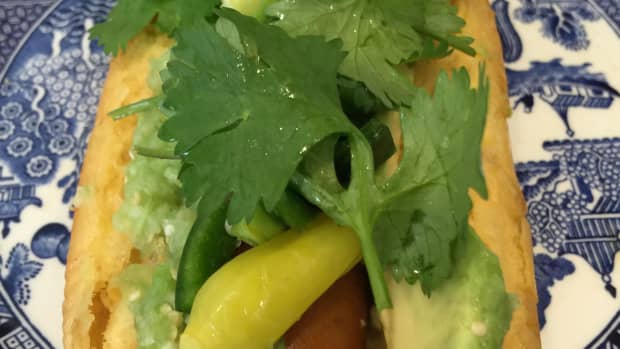 gourmet-hot-dog-the-green-monster