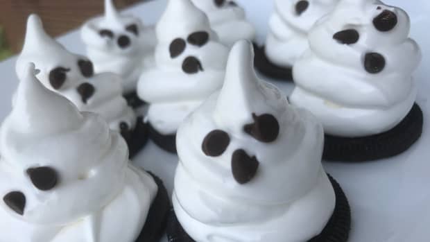 homemade-marshmallow-ghosts