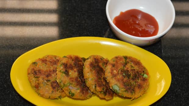 spiced-vegetable-cakes-with-chickpeas-or-chickpeas-vegetable-fritters