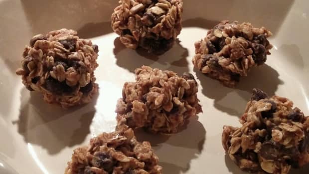 super-healthy-no-bake-chocolate-peanute-butter-balls