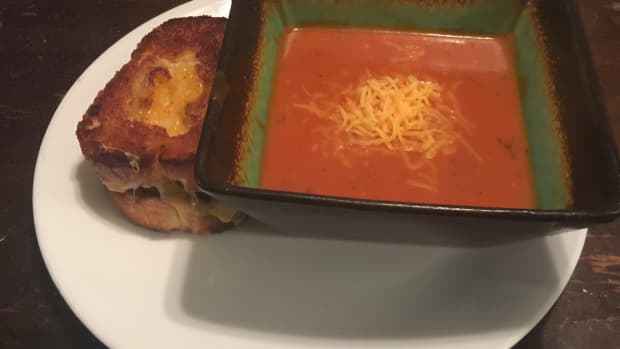 rustic-tomato-soup-with-ultimate-grilled-cheese
