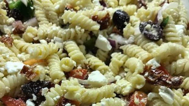 the-best-greek-pasta-salad