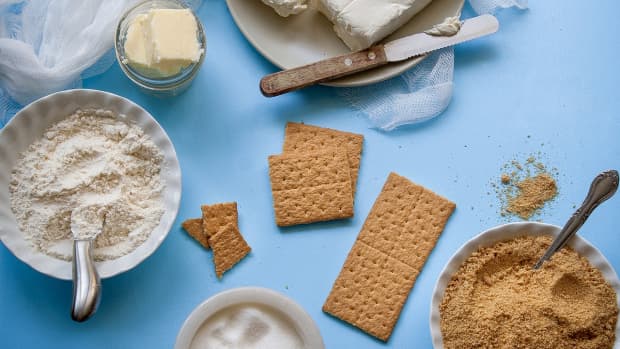 how-to-make-your-own-buttermilk-and-other-5-minute-baking-hacks
