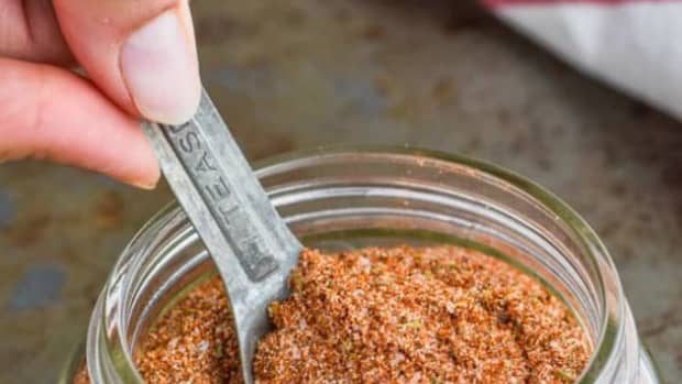 Easy Homemade Chicken Salt Seasoning – Must Love Home