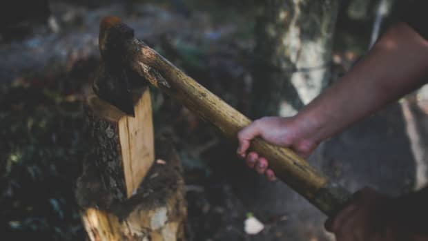 five-critical-traits-for-your-camp-axe