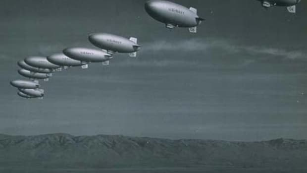 world-war-2-history-the-goodyear-blimp-goes-to-war
