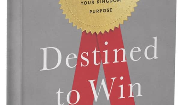 book-review-destined-to-win-by-kris-vallotton