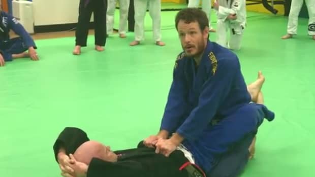how-to-open-the-closed-guard-in-bjj