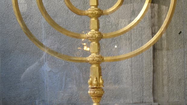the-word-of-god-illustrated-in-the-menorah