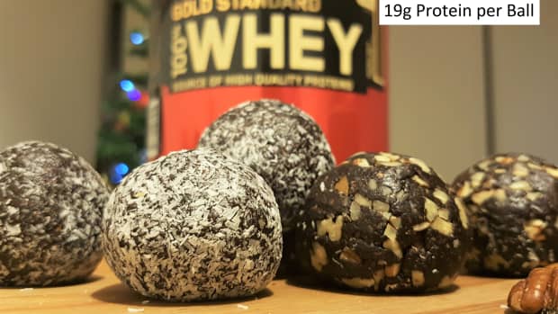 easy-no-bake-chocolate-protein-balls-recipe