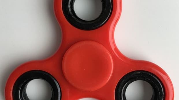 fidget-spinners-no-no-no-bring-back-the-yo-yo