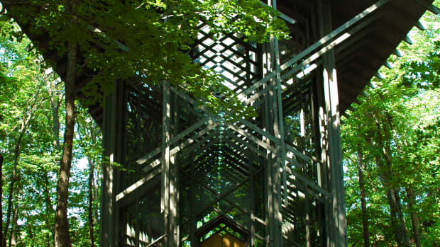 travel-hub-thorncrown-chapel-in-the-ozarks
