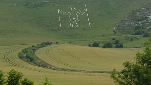 short-story-the-long-man-response-to-my-challenge-chalk-figure-on-a-hillside-background-to-the-long-man-and-story