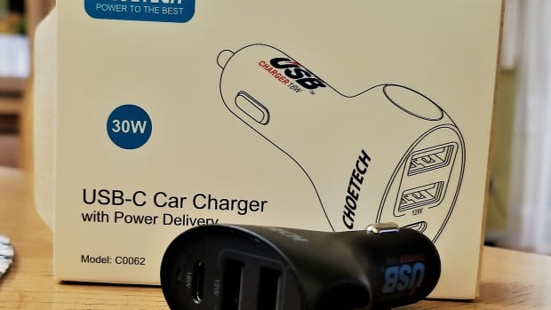 review-of-choetech-3-port-usb-car-charger-with-power-delivery