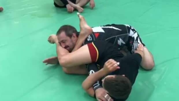 side-switch-armbar-from-closed-guard
