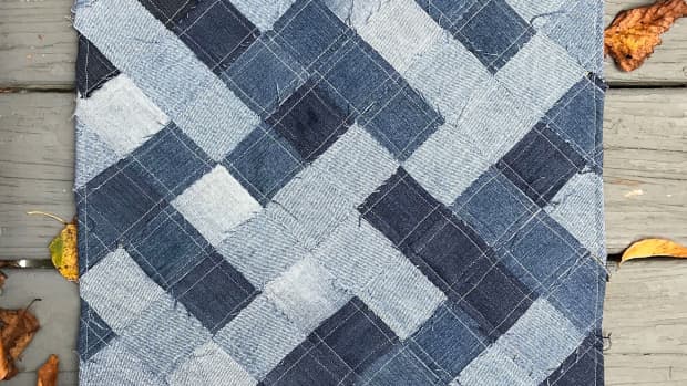how-to-make-a-woven-throw-rug-out-of-recycled-denim-jeans