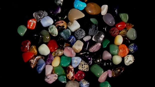 an-introduction-to-healing-stones-and-crystals