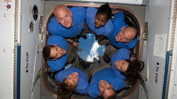keeping-astronauts-sane