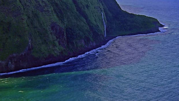 hawaii-road-trip-waipio-valley-lookout-big-island