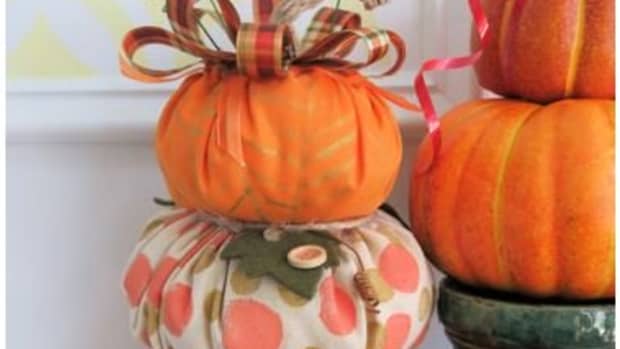 how-to-make-a-fabric-pumpkin-topiary