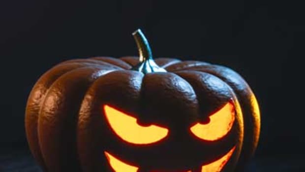 spooky-hallowen-night
