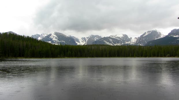 hiking-to-bierstadt-lake-in-rocky-mountain-national-park