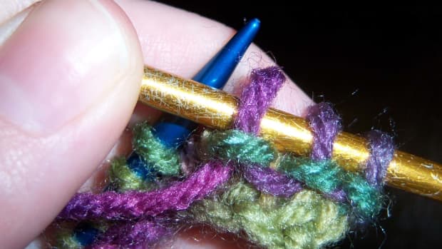 how-to-knit-a-purl-stitch