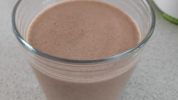 post-workout-cacao-and-maca-smoothie-recipe
