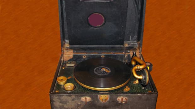 nostalgic-memories-of-a-gramophone