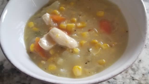 creamy-chicken-corn-soup-with-almost-no-cream