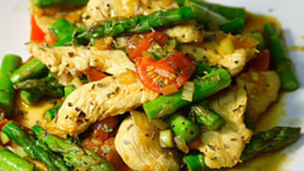 Thai Basal Chicken & Vegetable Stir Fry