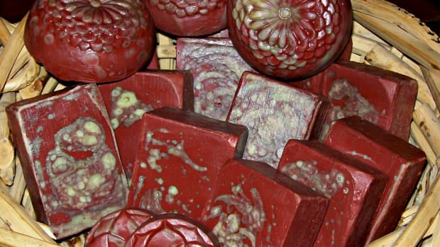 dragons-blood-ultra-conditioning-homemade-soap