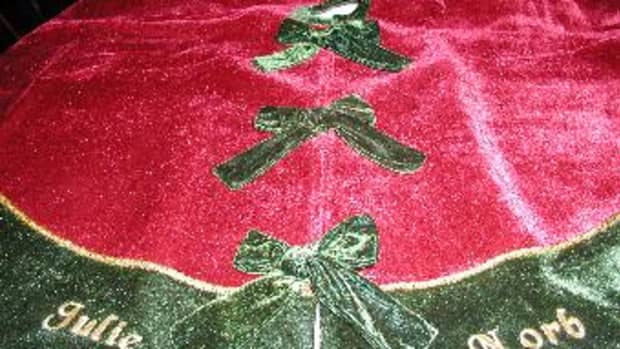 personalizedtreeskirt