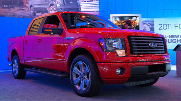 the-best-comparison-of-the-2012-chevy-dodge-and-ford-half-ton-pickup-trucks
