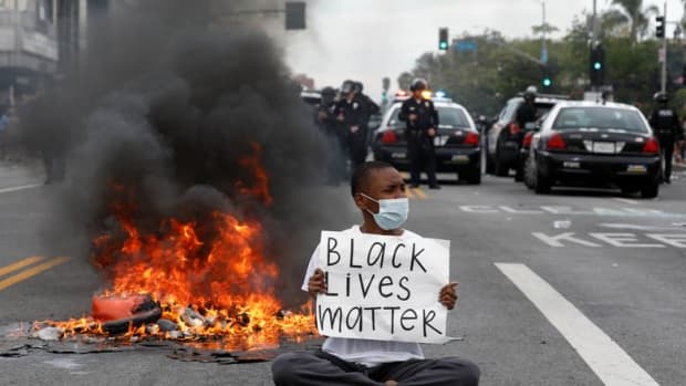 violent-protests-in-various-us-cities-the-death-of-african-american-at-hands-of-police