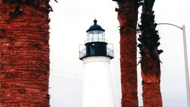 fond-memories-port-isabel-lighthouse-and-south-padre-island