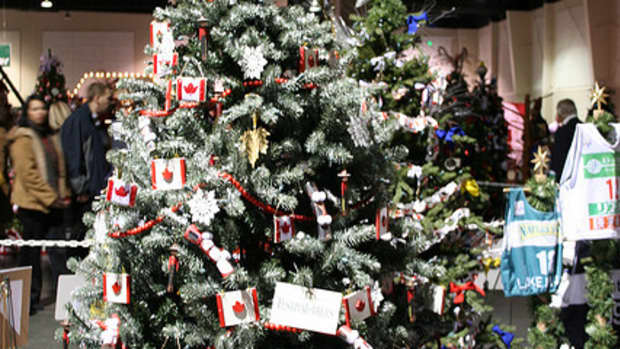 christmas-tree-decorating-themes-and-ideas