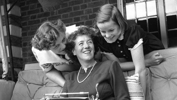 biography-of-enid-blyton-author-of-childrens-books