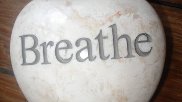 breathing-in-but-feeling-like-not-getting-enough-air-dont-panic