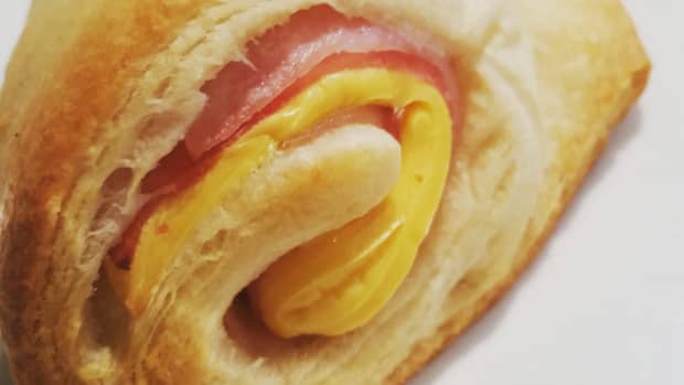 crossiant-ham-and-cheese-roll-ups